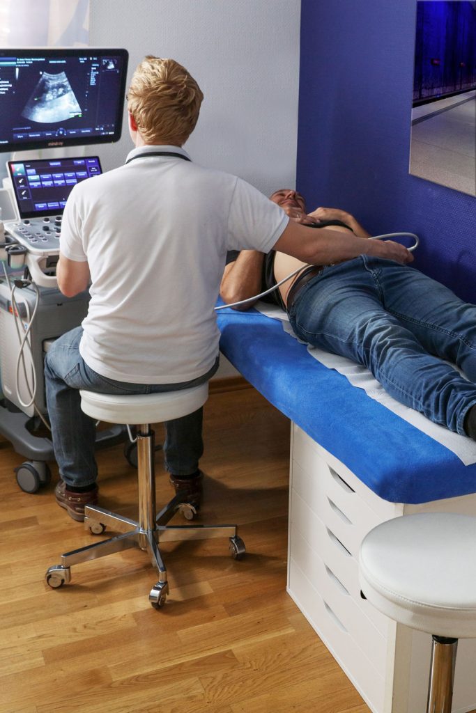 Praxishocker, Laborhocker, Medizin Rollhocker, Rollbursche